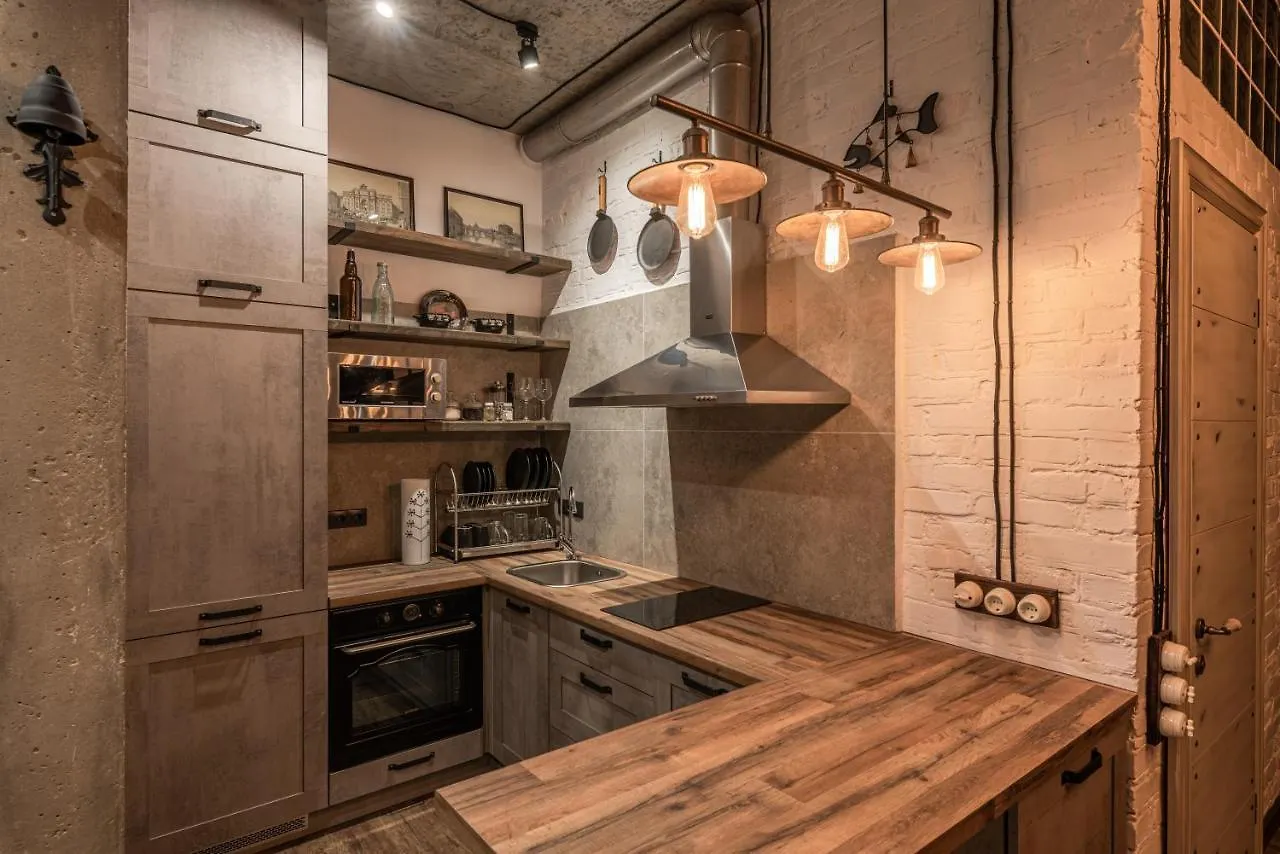 Retro Loft Apartment In The French Quarter Kiew